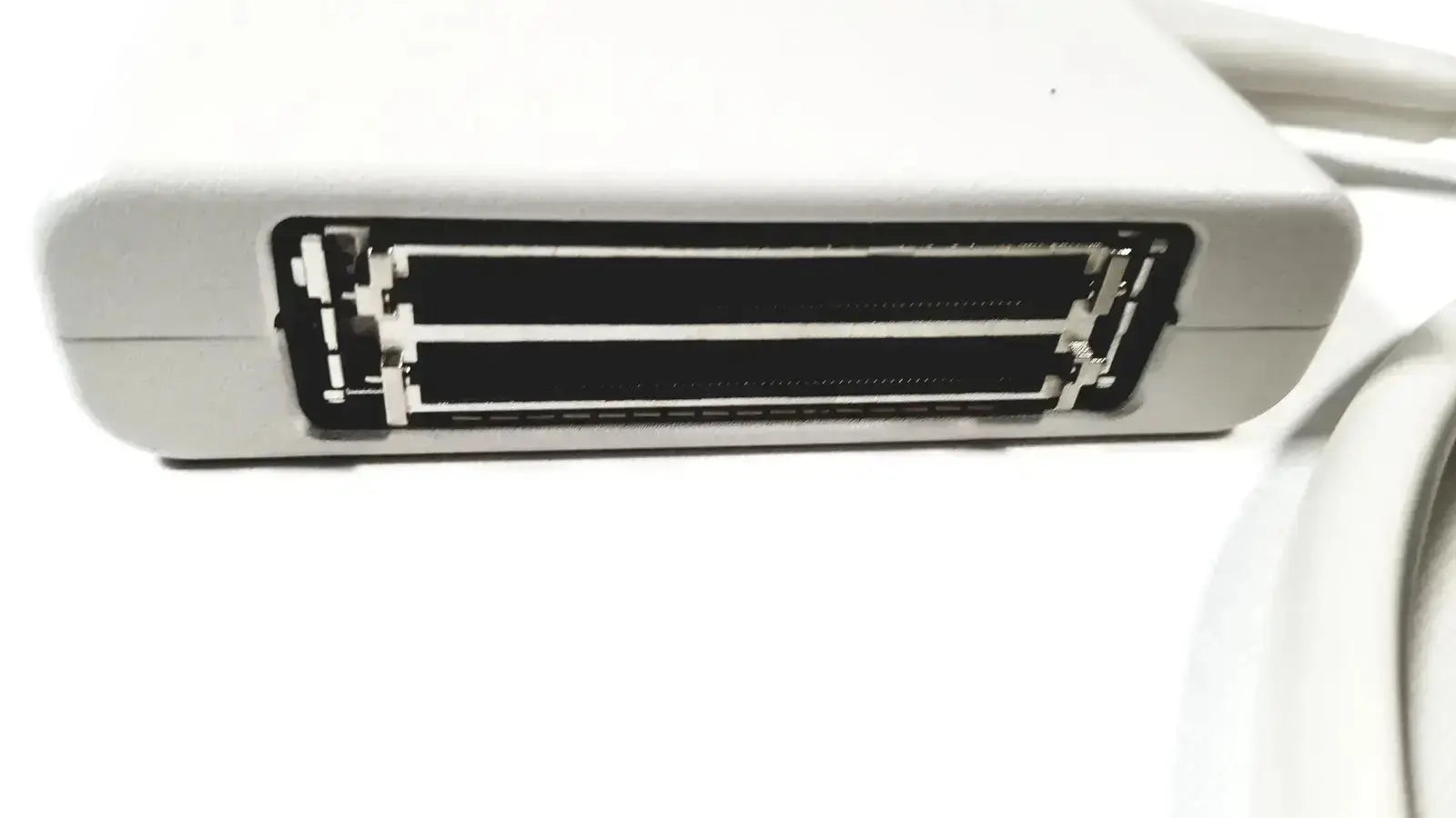 White plastic usb 3.0 hub with two black ports and silver connectors for philips x6-1 matrix array ultrasound transducer probe