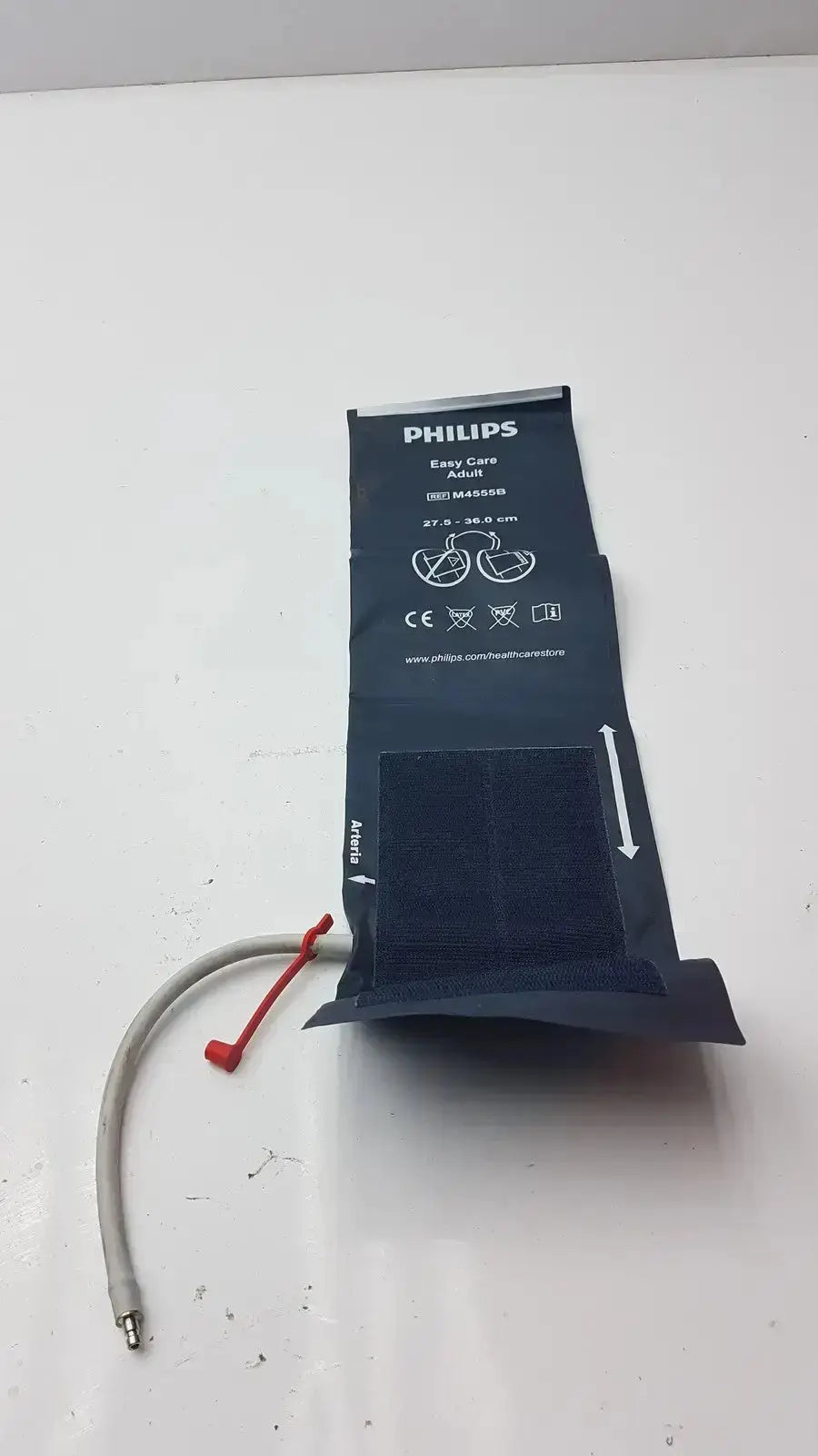 Philips m4555b adult blood pressure cuff black with gray tube and red connector for accurate adult blood pressure use