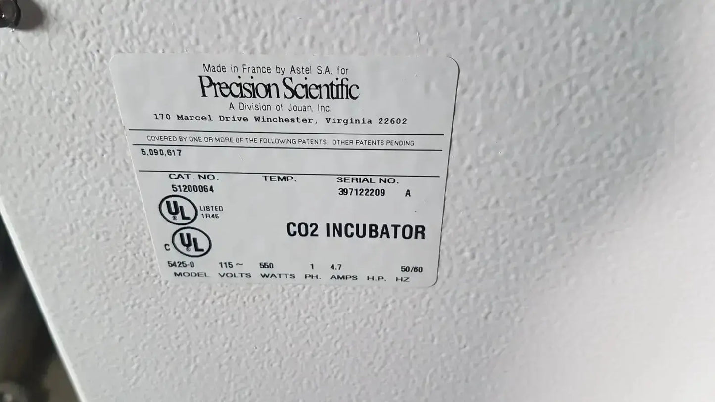 White label with black text and certification marks on napco precision series 5425 co2 incubator model ot-100z