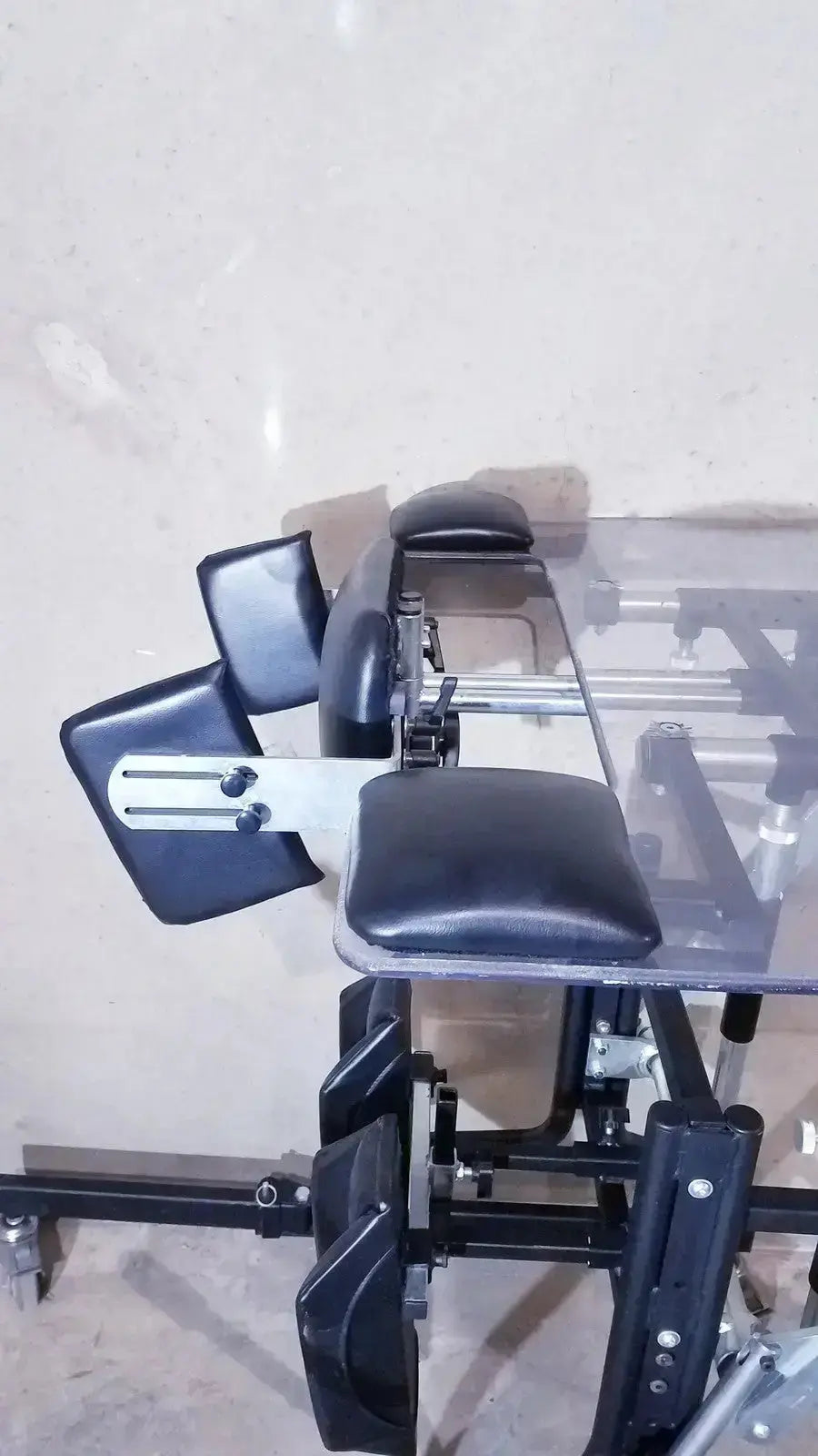 Black padded leg and hip support with adjustable metal frame for prime engineering grandstand iii modular standing system