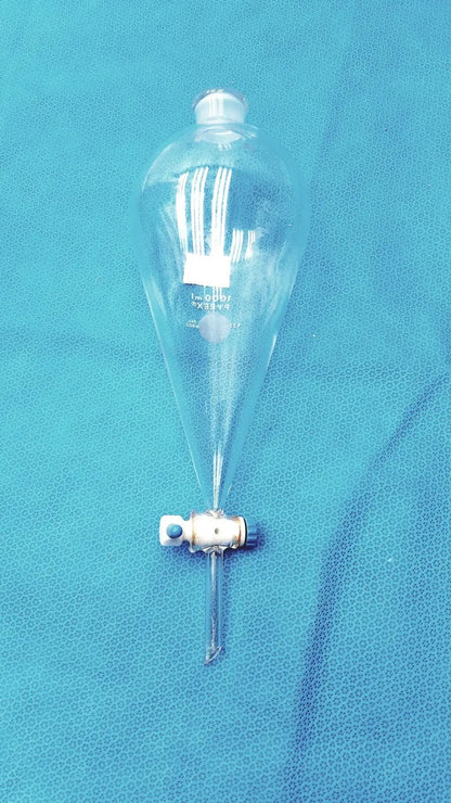 Pyrex 1000 mL Glass Separatory Funnel with Stopper – Borosilicate