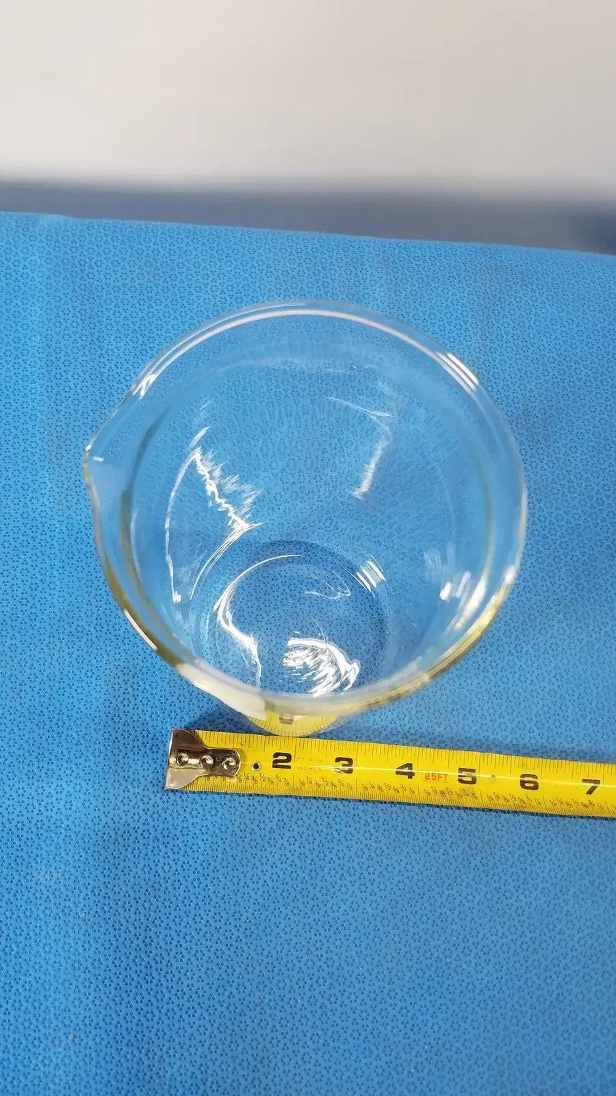 PYREX 1000mL Low Form Griffin Beaker – Durable Glass Laboratory Container