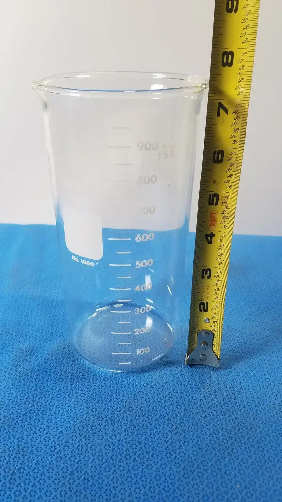 PYREX 1000mL Low Form Griffin Beaker – Durable Glass Laboratory Container