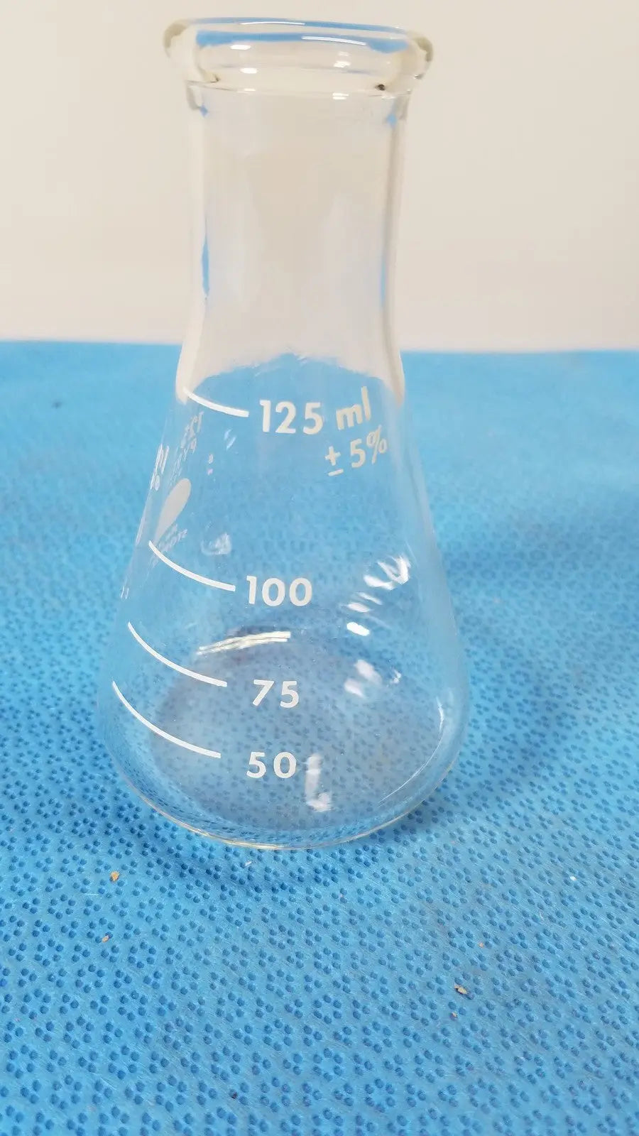PYREX 125 ml Glass Erlenmeyer Conical Flask Heavy Duty Rim Lab - No.4980