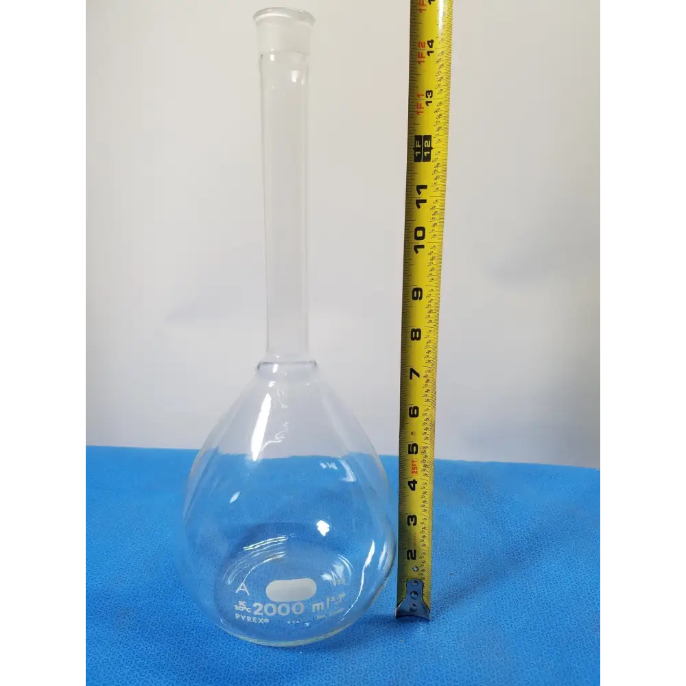 Pyrex 2000 mL Volumetric Flask – Borosilicate Laboratory Glassware