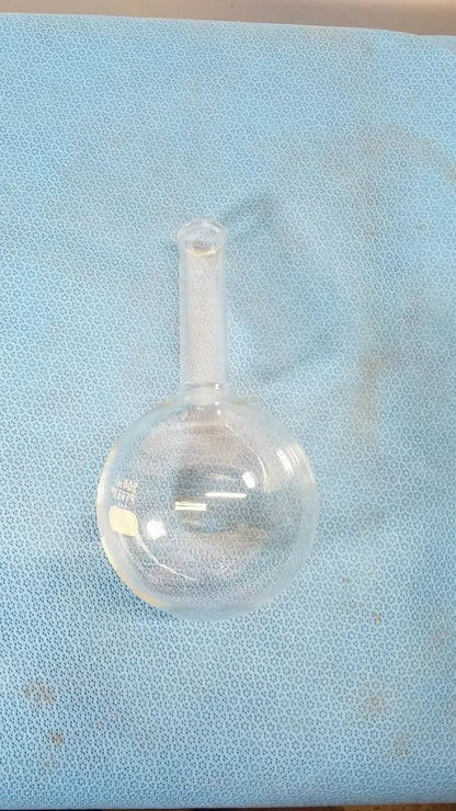 PYREX Boiling Flask 500 mL Long Neck Round Bottom Tooled Mouth - Laboratory Glassware