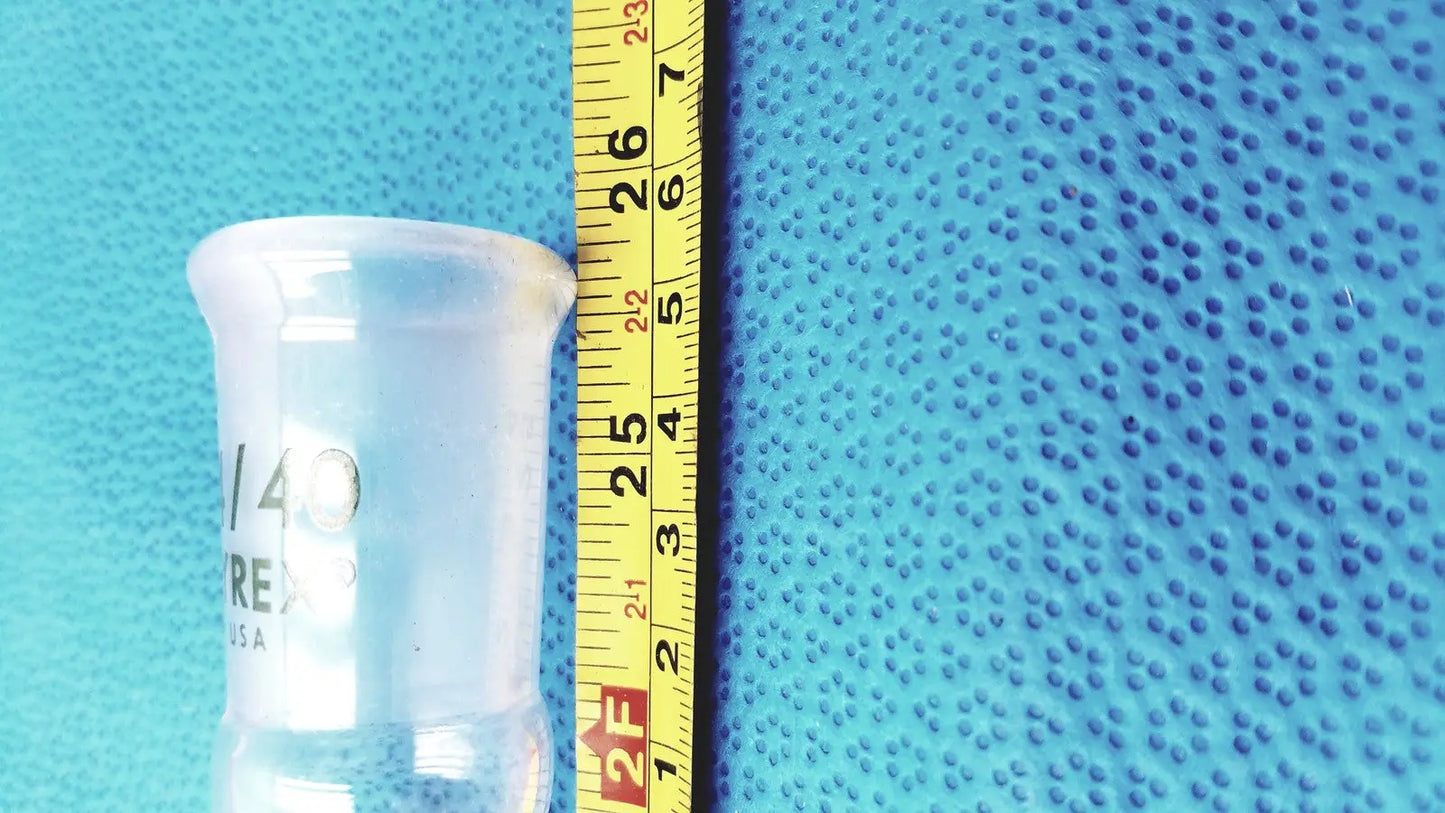 PYREX Jacketed Liebig Condenser – West-Style Glass Distillation Labware - Laboratory