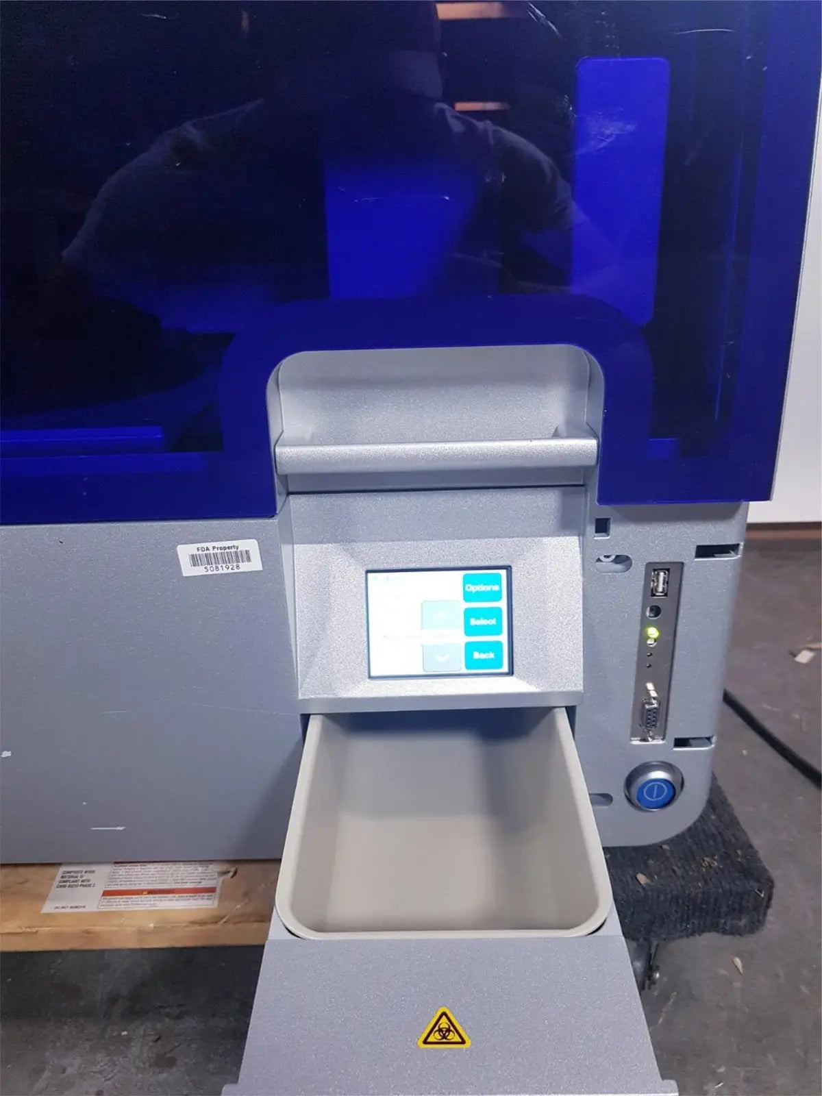 Qiagen QIAcube Nucleic Acid Purification System Lab
