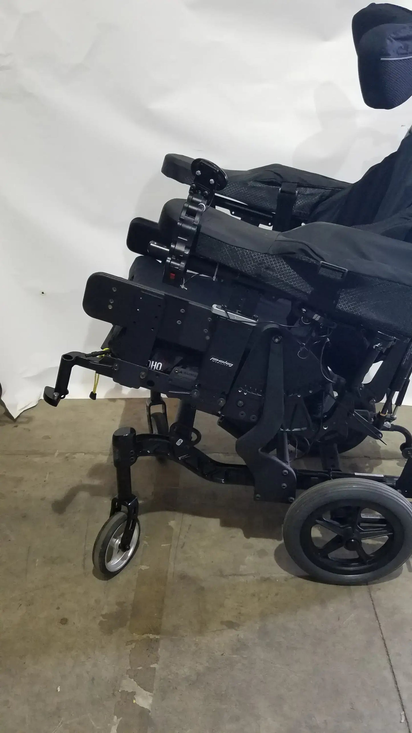 Quickie IRIS Tilt Wheelchair w/ Headrest & Comfort Seating Mobility Chair
