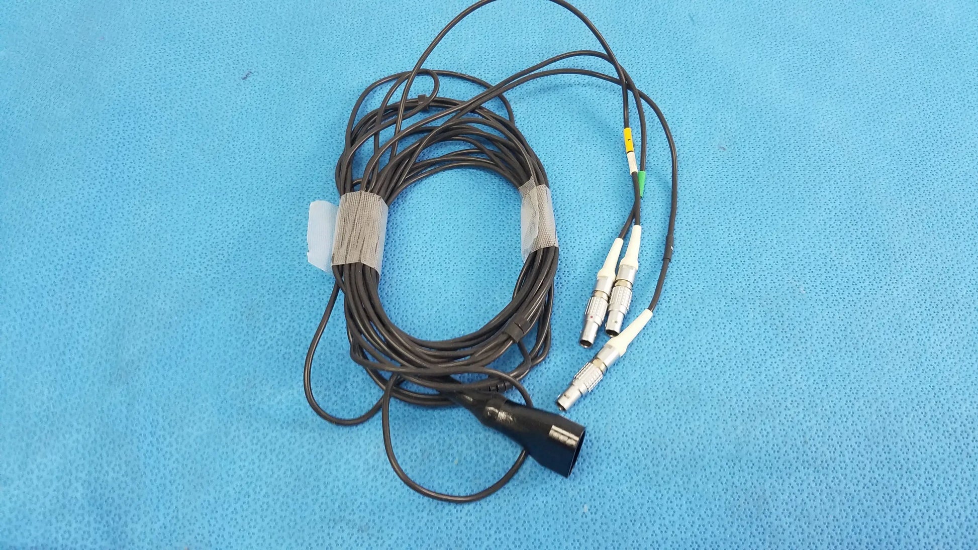 Redel Cables Three LEMO Connectors Green Black White - Multi-Connector Cable