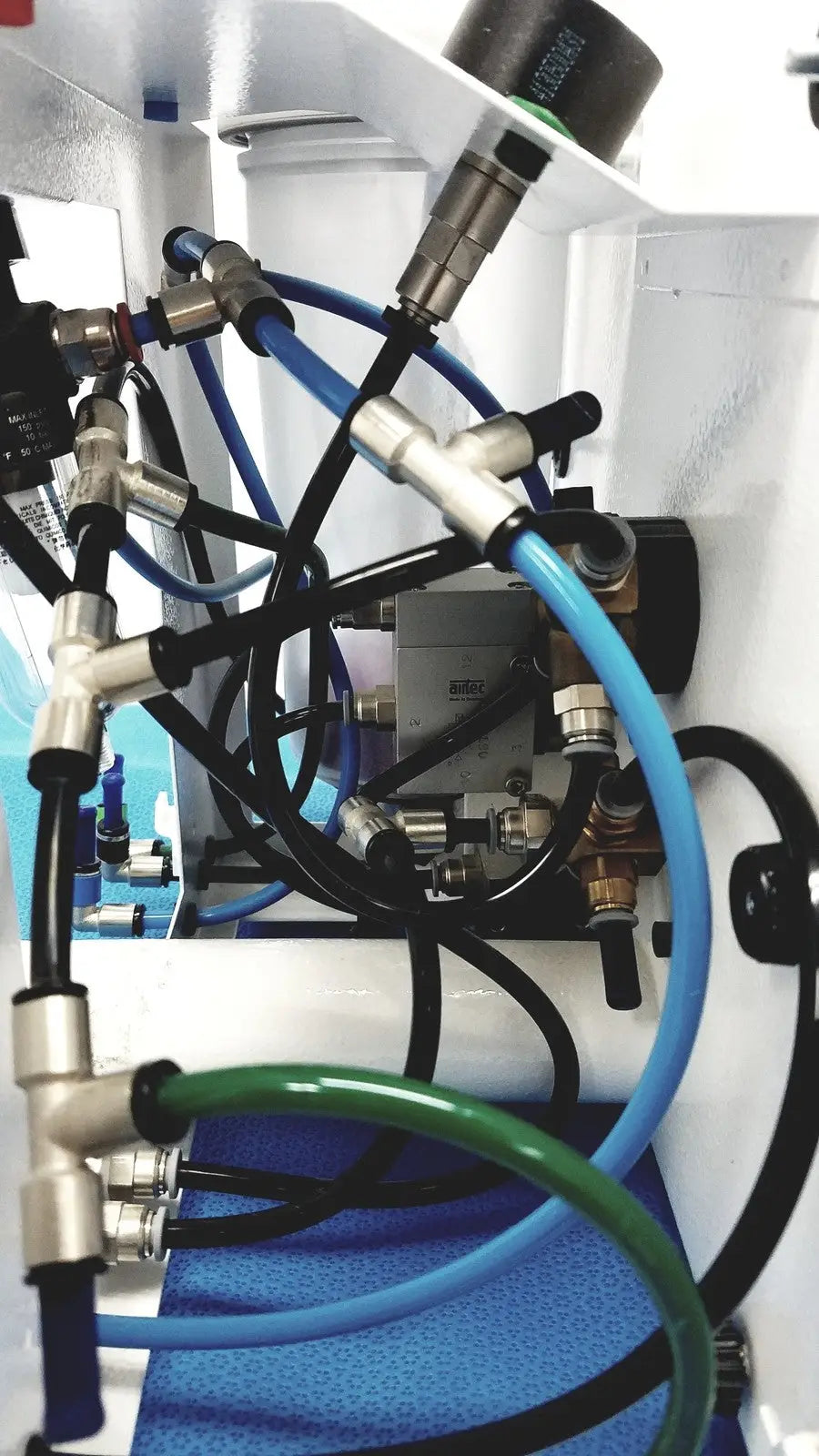 Renfert Basic Quttro IS Ref 29551005 With One Tank - Laboratory Sandblasting Unit
