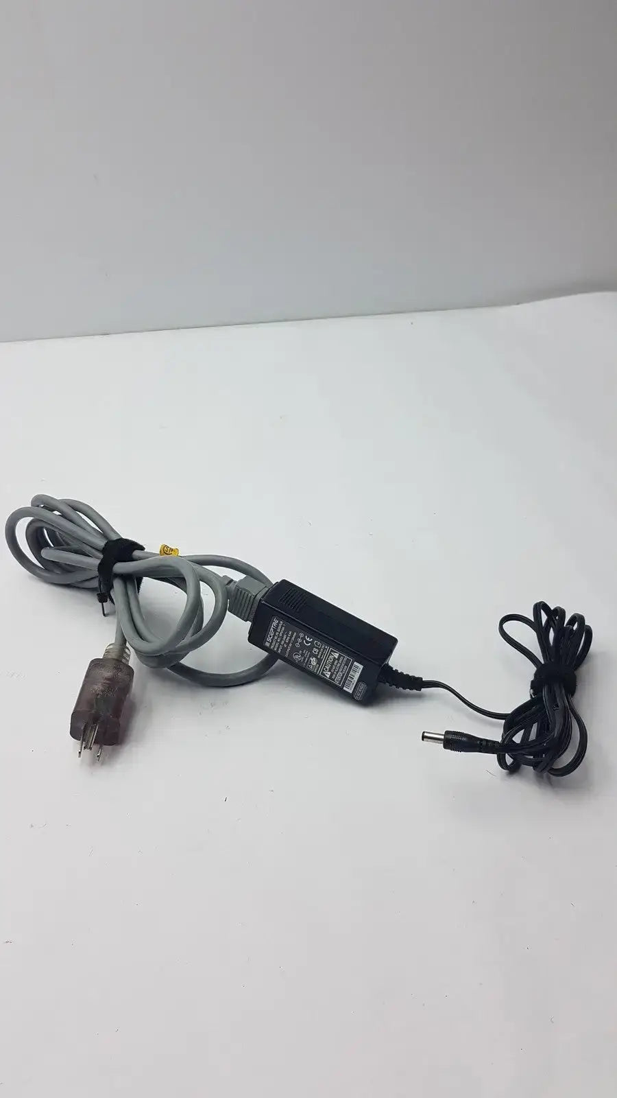 Sceptre SPU15A-1 15W Desktop Switching Power Supply With Cable
