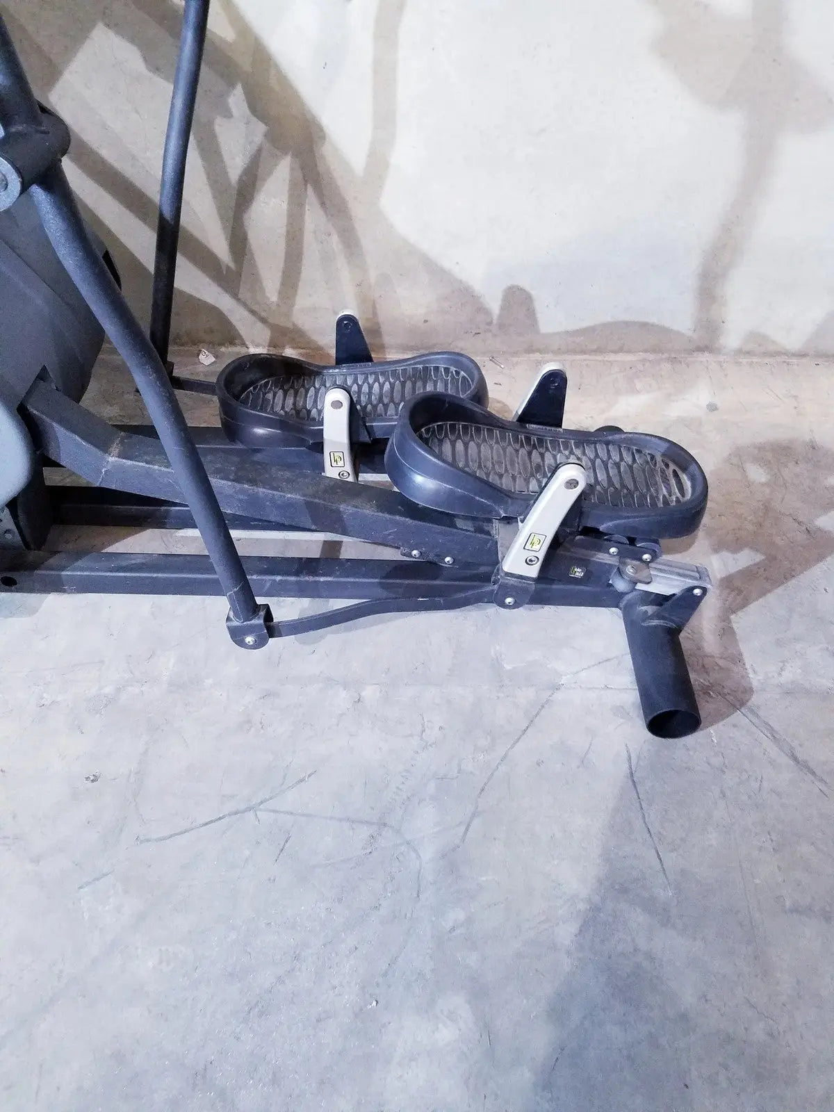 SCIFIT Elliptical Crosstrainer Commercial Gym Cardio Exercise Machine SXT7000