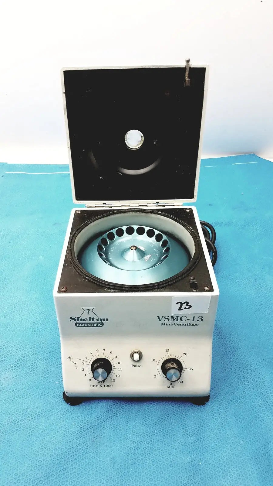 Shelton Scientific VSMC-13 Benchtop Laboratory Centrifuge Compact Design