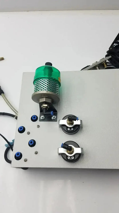 Siemens LOGO 230rc 6ed1 052-1fb00-0ba4 green mesh-filtered air pressure regulator with blue fittings on silver metal panel