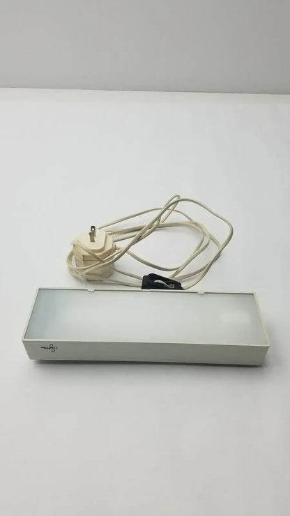 Sigma Wave White Light With Plug - Medical Lighting