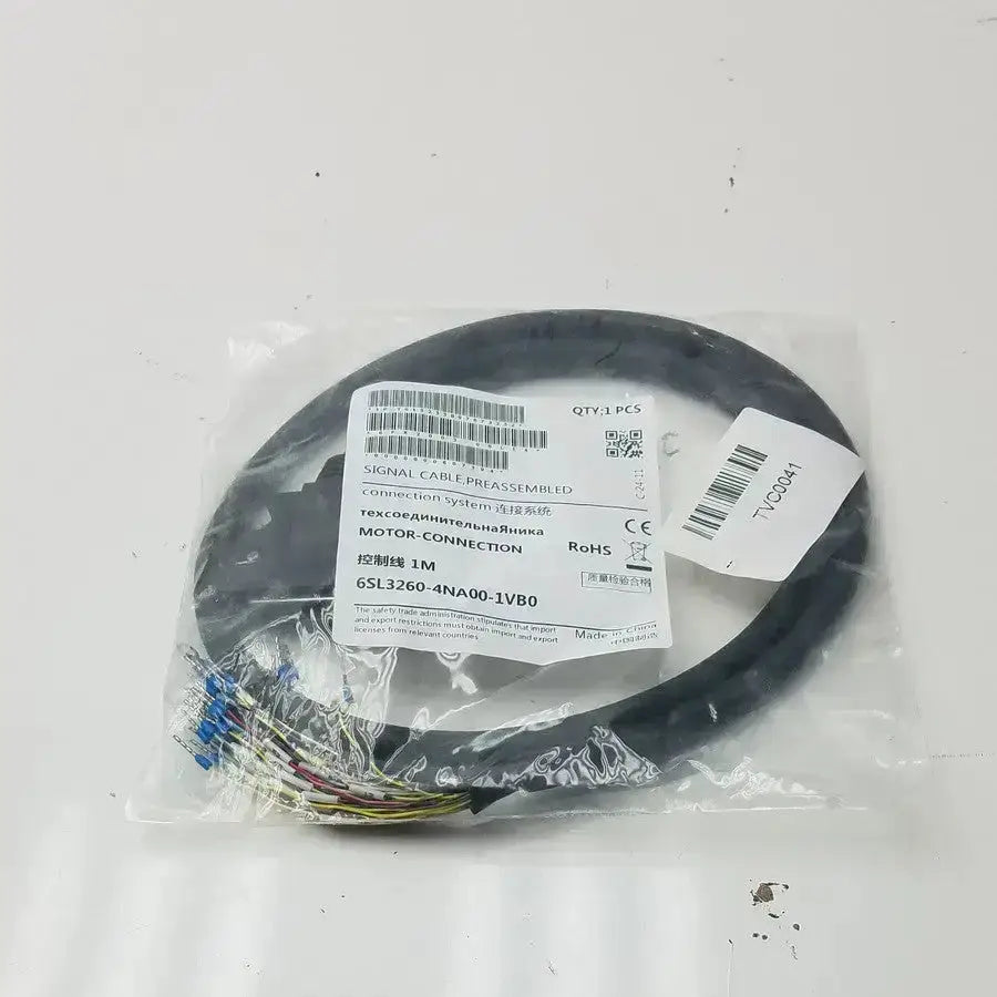 Black signal cable preassembled for motor connection 6sl3260-4na00-1vb0 packaged in clear plastic with white label