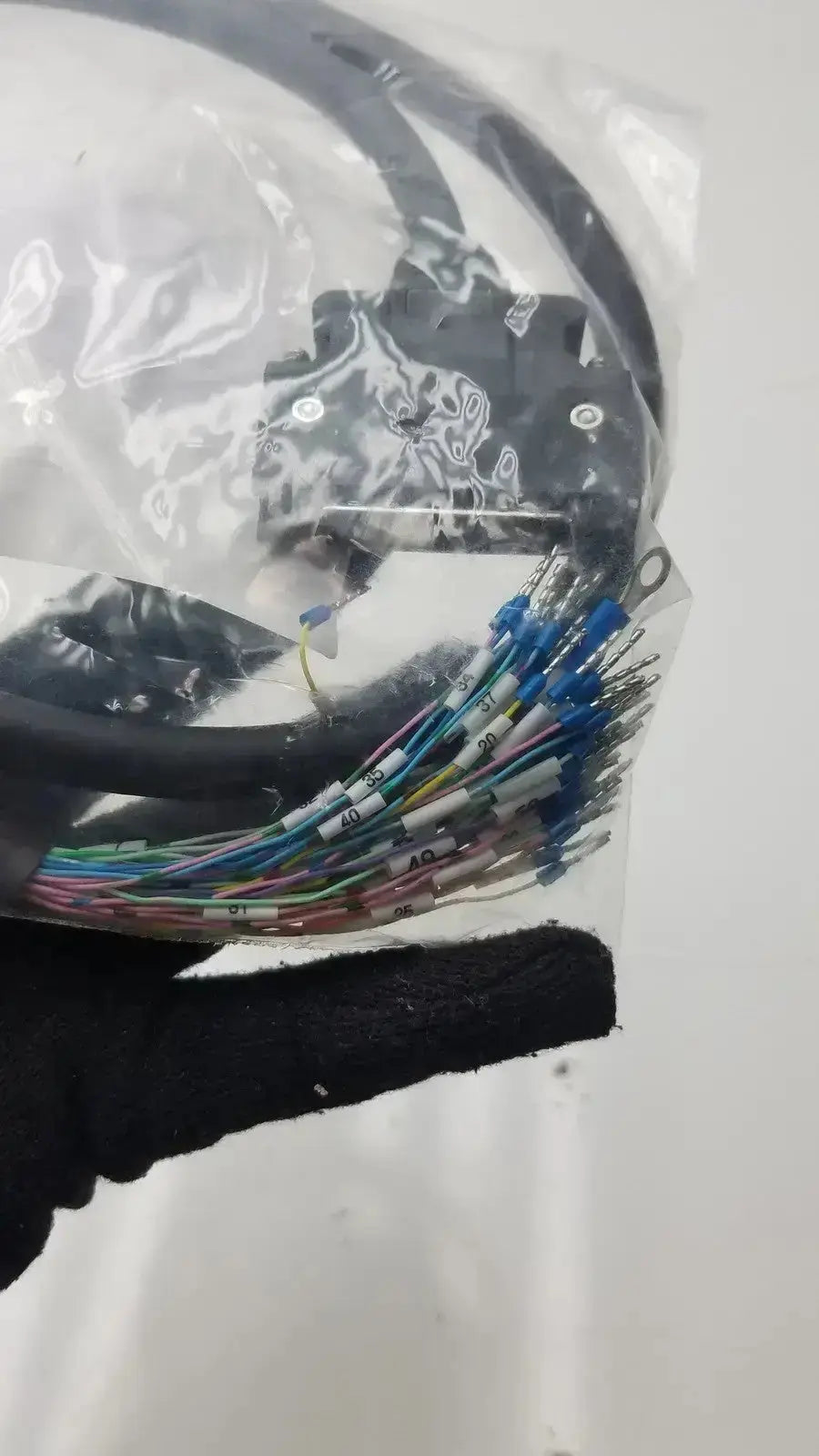 Black coiled cable bundle with colorful insulated wires and blue terminal connectors for 6sl3260-4na00-1vb0 preassembled motor connection