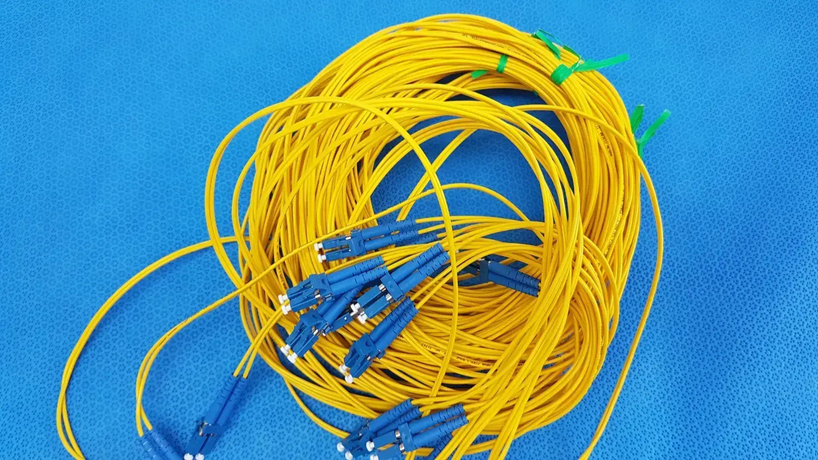 Singlemode Fiber Optic Cable Assembly – LC to UPC Polish 5 Meter Box of 26