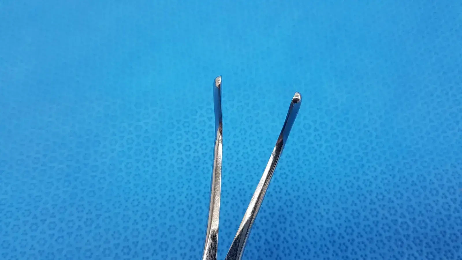 SKLAR Curved Blunt-End Surgical Instrument – Stainless Steel Medical Tool