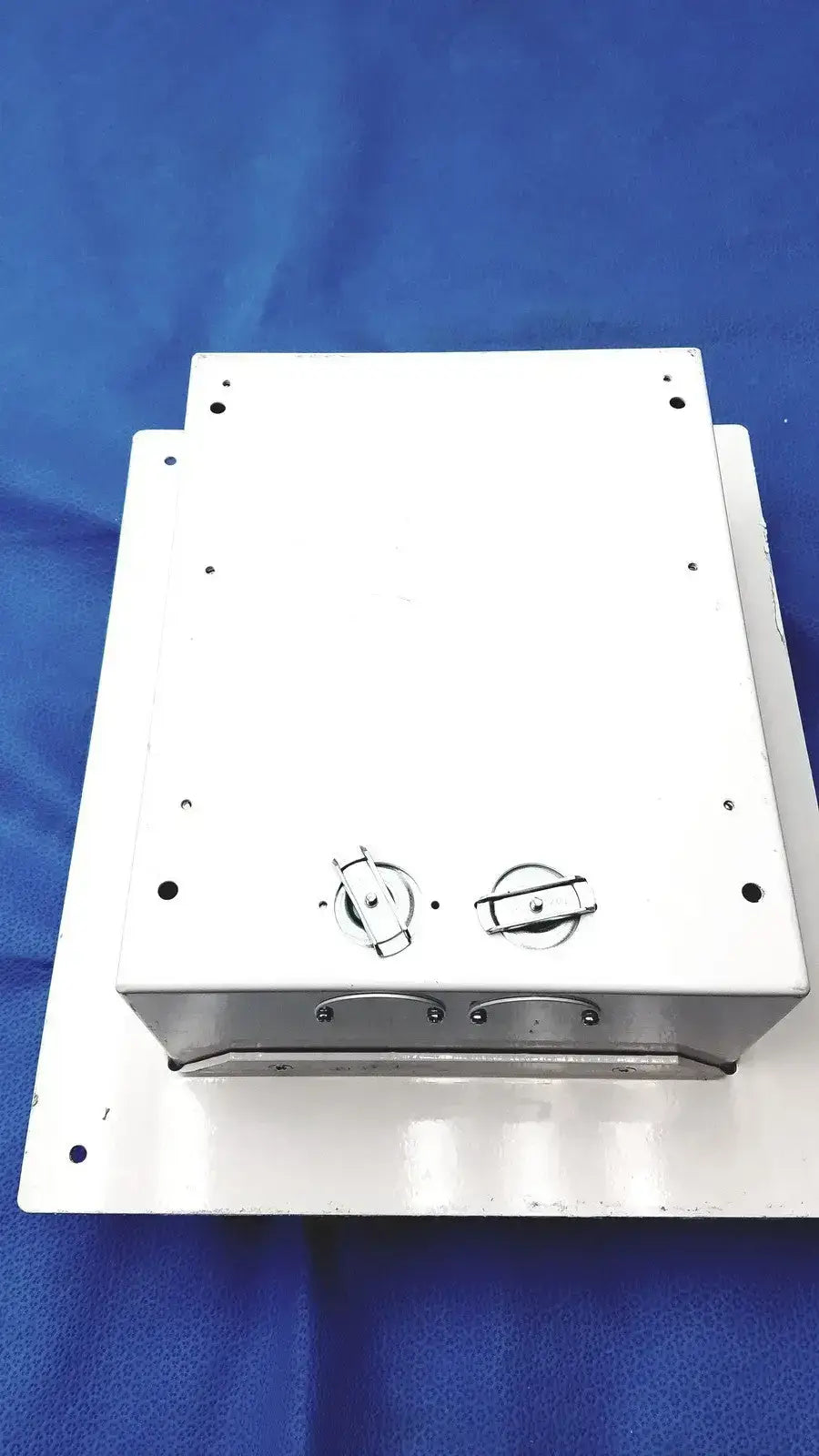 Skytron Aurora LED Surgical Light Control Box B9-610-02 120V 288W