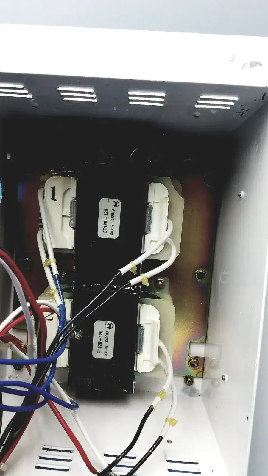 Skytron Aurora LED Surgical Light Control Box B9-610-02 120V 288W