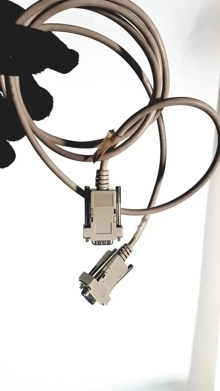 Beige coiled serial cable with two db-9 connectors for sonosite l38 mhz linear transducer p01088-01 with rolling stand