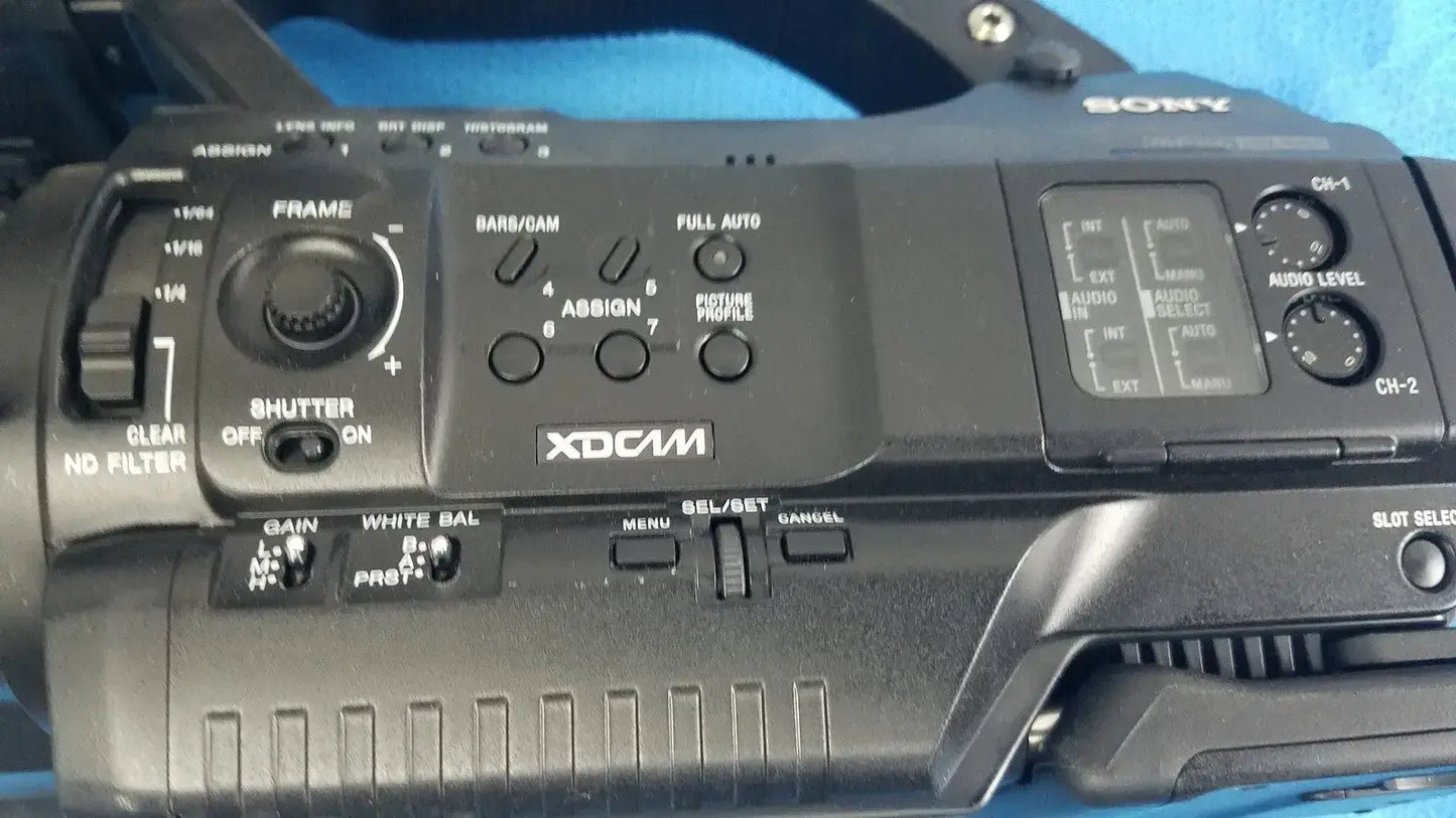 Sony PMW-300 Solid-State Memory XDCAM Camcorder Full HD 3CMOS