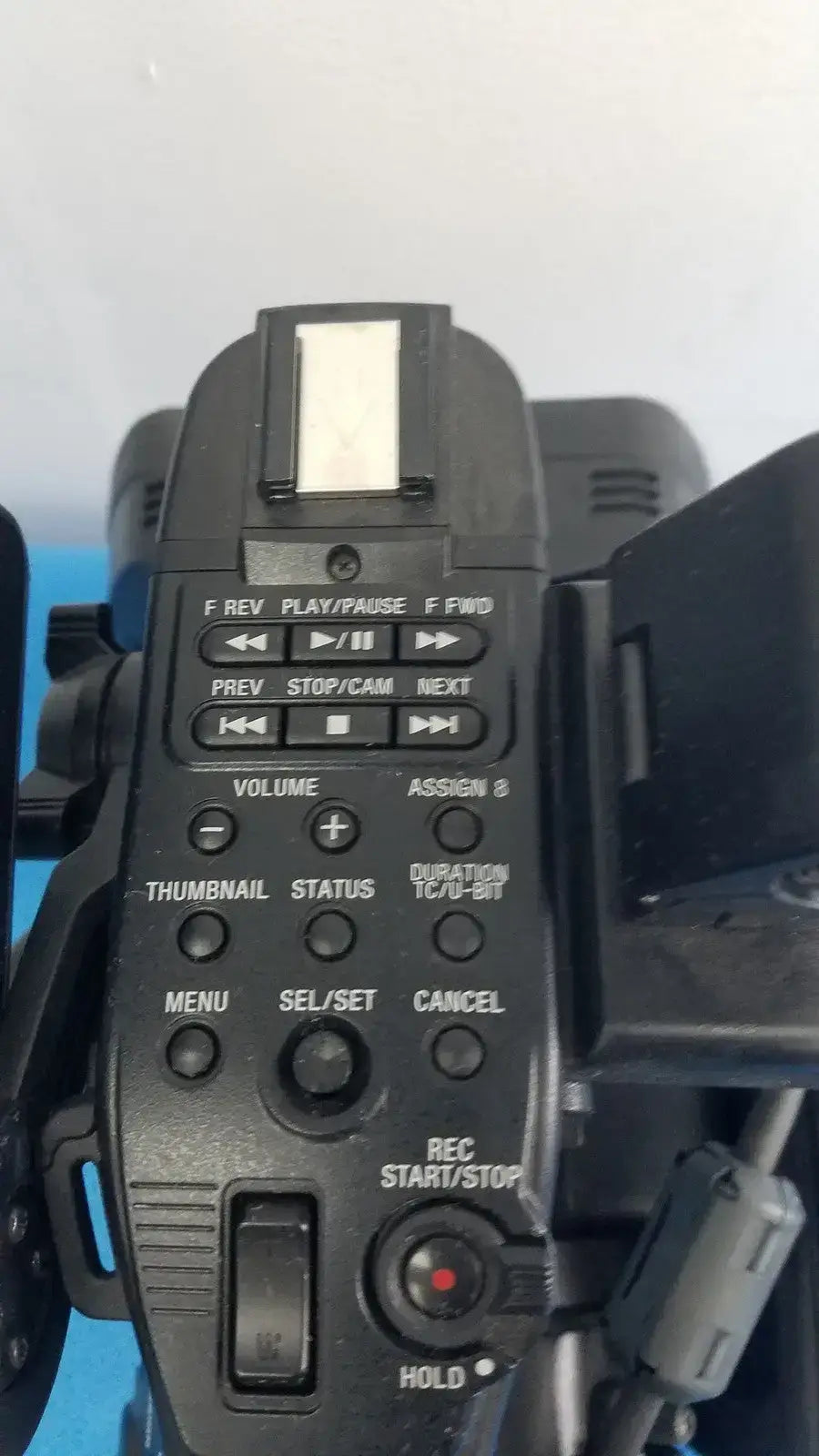 Sony PMW-300 Solid-State Memory XDCAM Camcorder Full HD 3CMOS