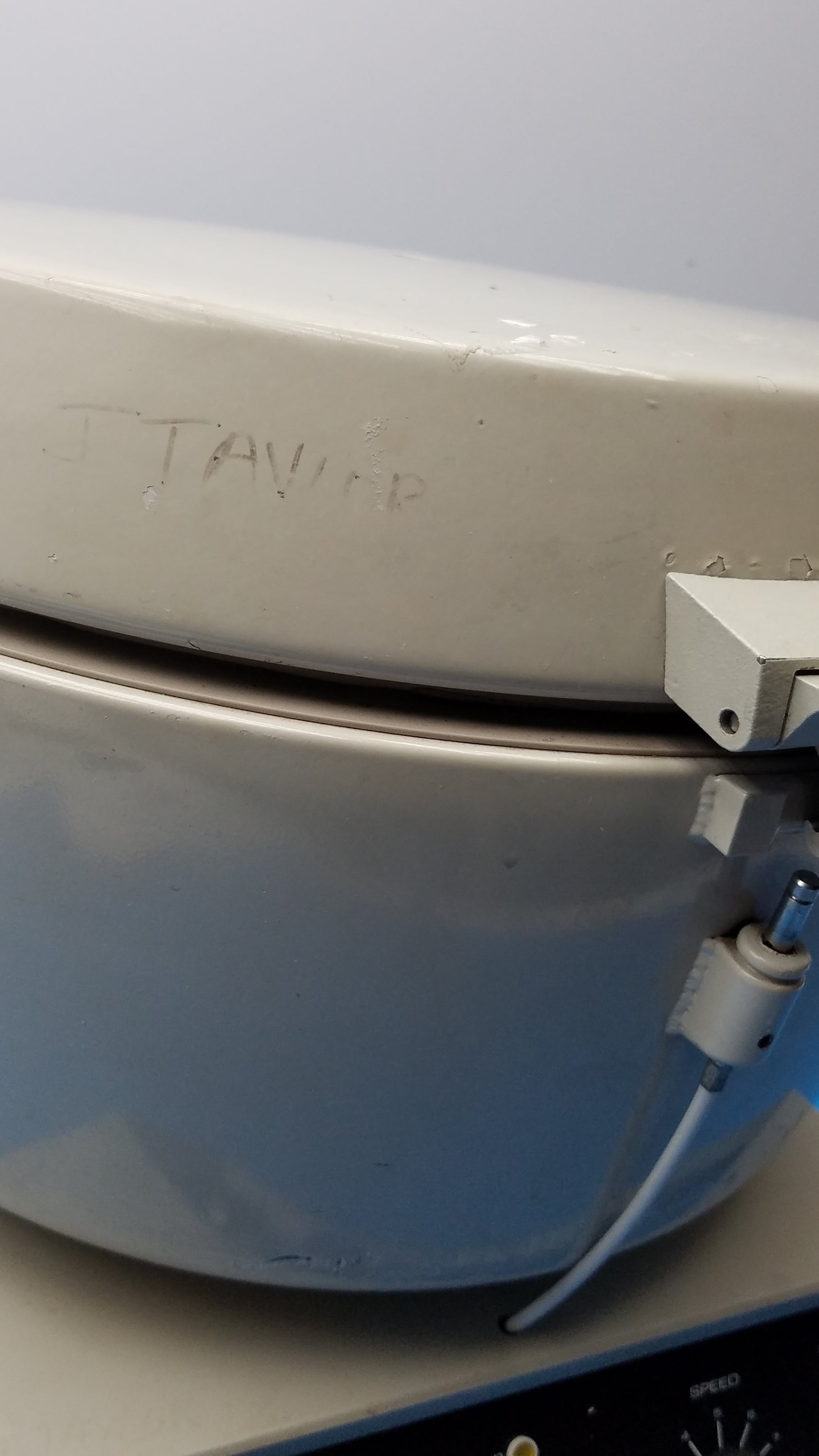 Sorvall Instruments GLC-4 General Laboratory Centriufuge - Centrifuge