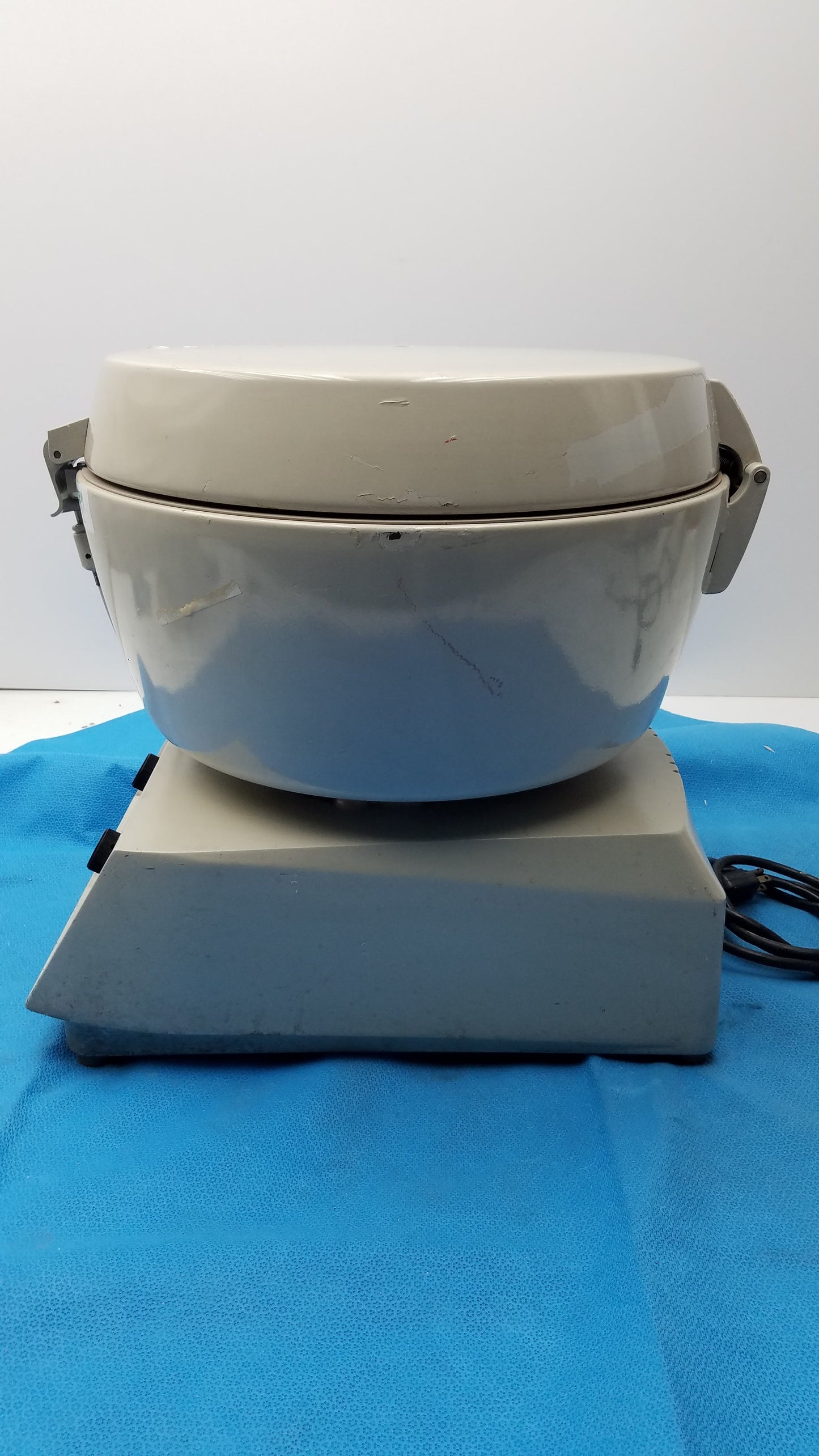 Sorvall Instruments GLC-4 General Laboratory Centriufuge - Centrifuge