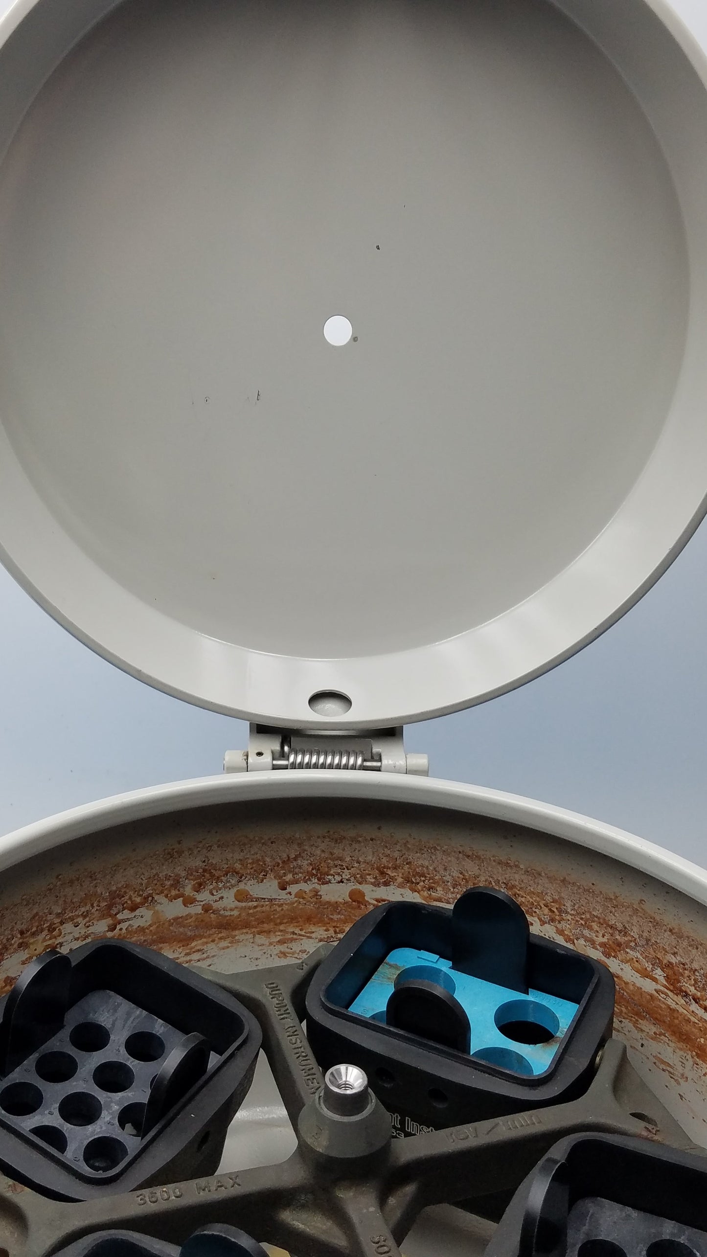 Sorvall Instruments GLC-4 General Laboratory Centriufuge - Centrifuge