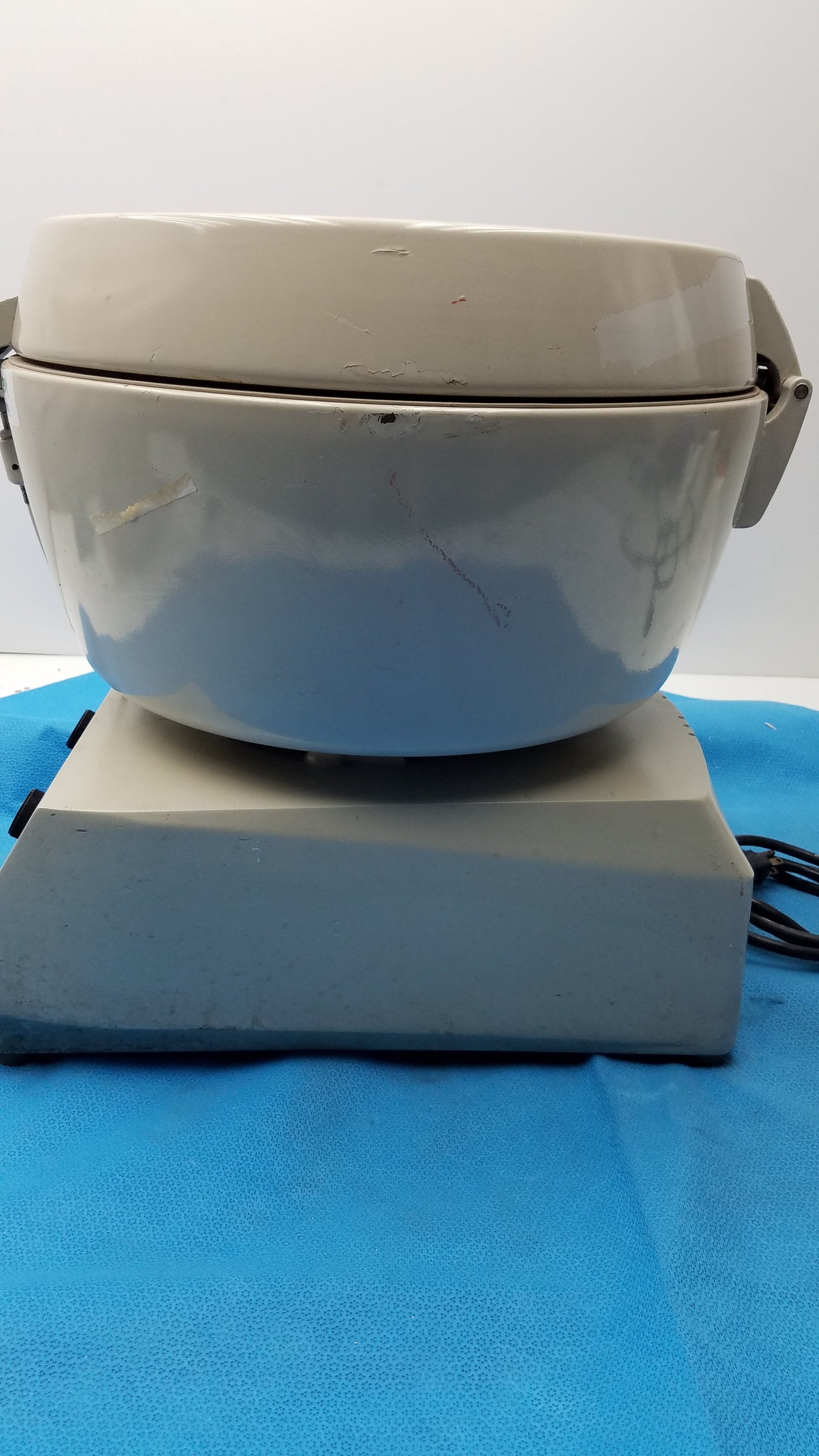 Sorvall Instruments GLC-4 General Laboratory Centriufuge - Centrifuge