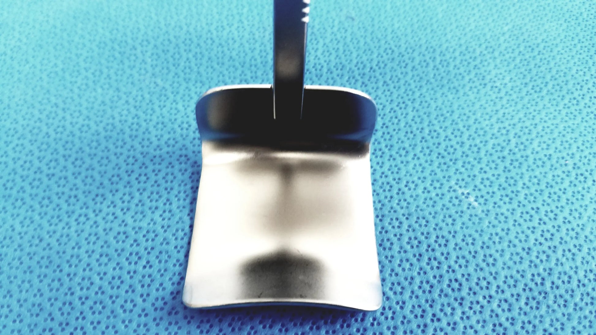 ST-4563 Surgical Retractor Blade