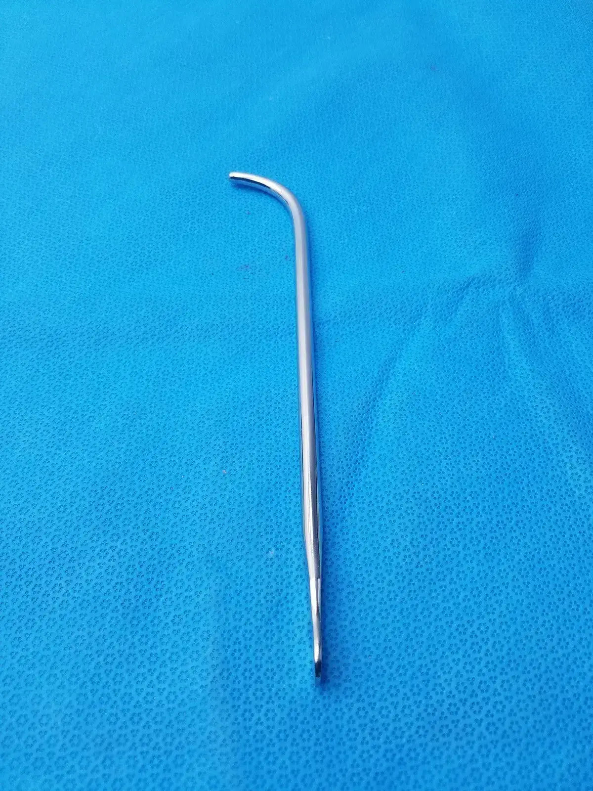 Stainless Steel Curved Surgical Instrument