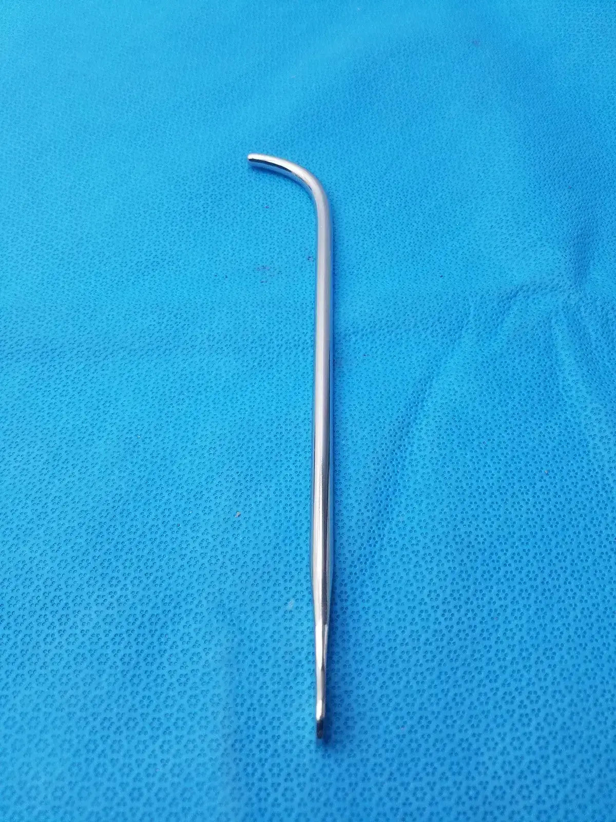 Stainless Steel Curved Surgical Instrument