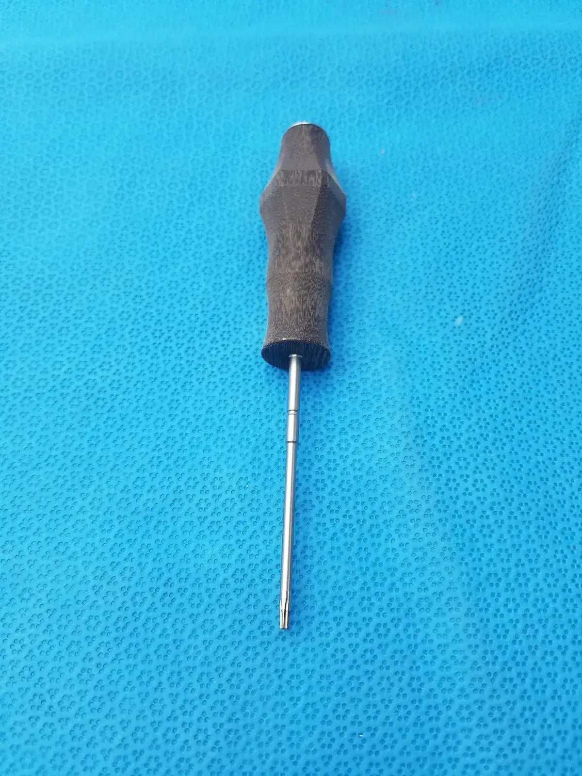 Stainless Surgical Screwdriver for Orthopedic With Black Handle