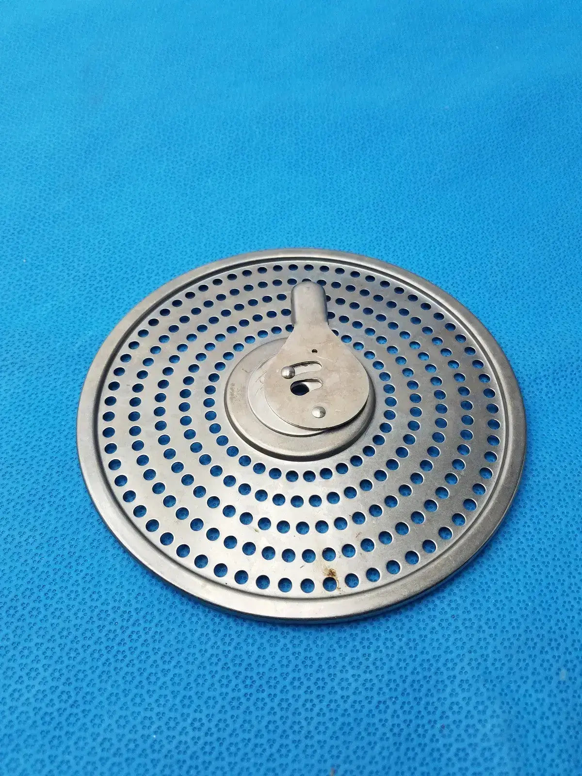 Sterilization Container Lid Paper Filter Retention Plate - Part