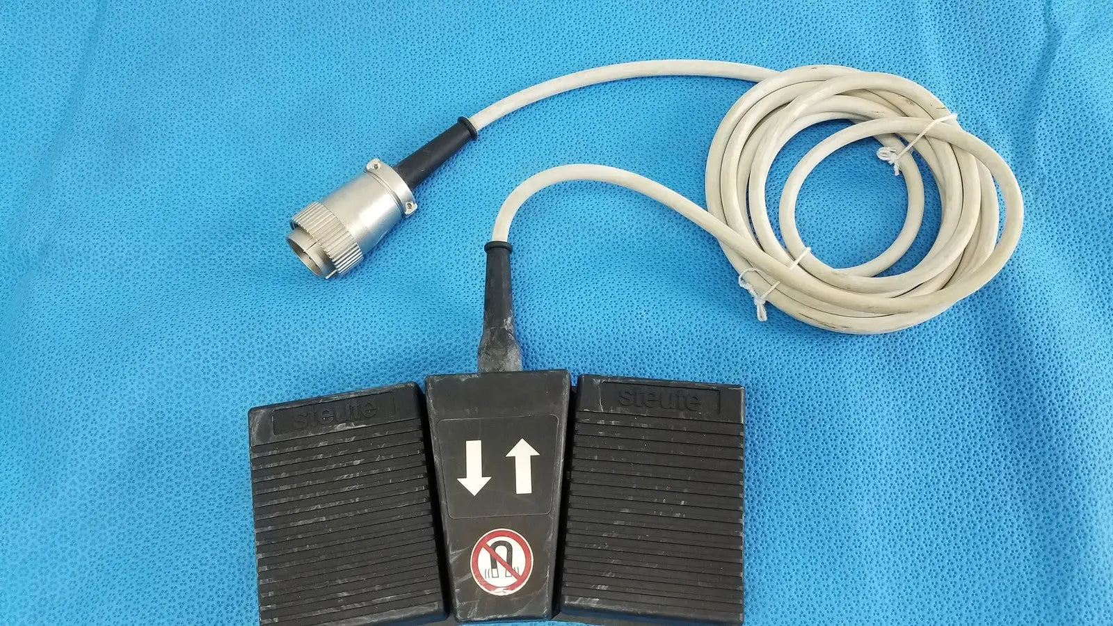 Steute KF 2 1S/1S-MED-AP Pedal Footswitch Ref 87.1.68.9.36 IP X8 Medical
