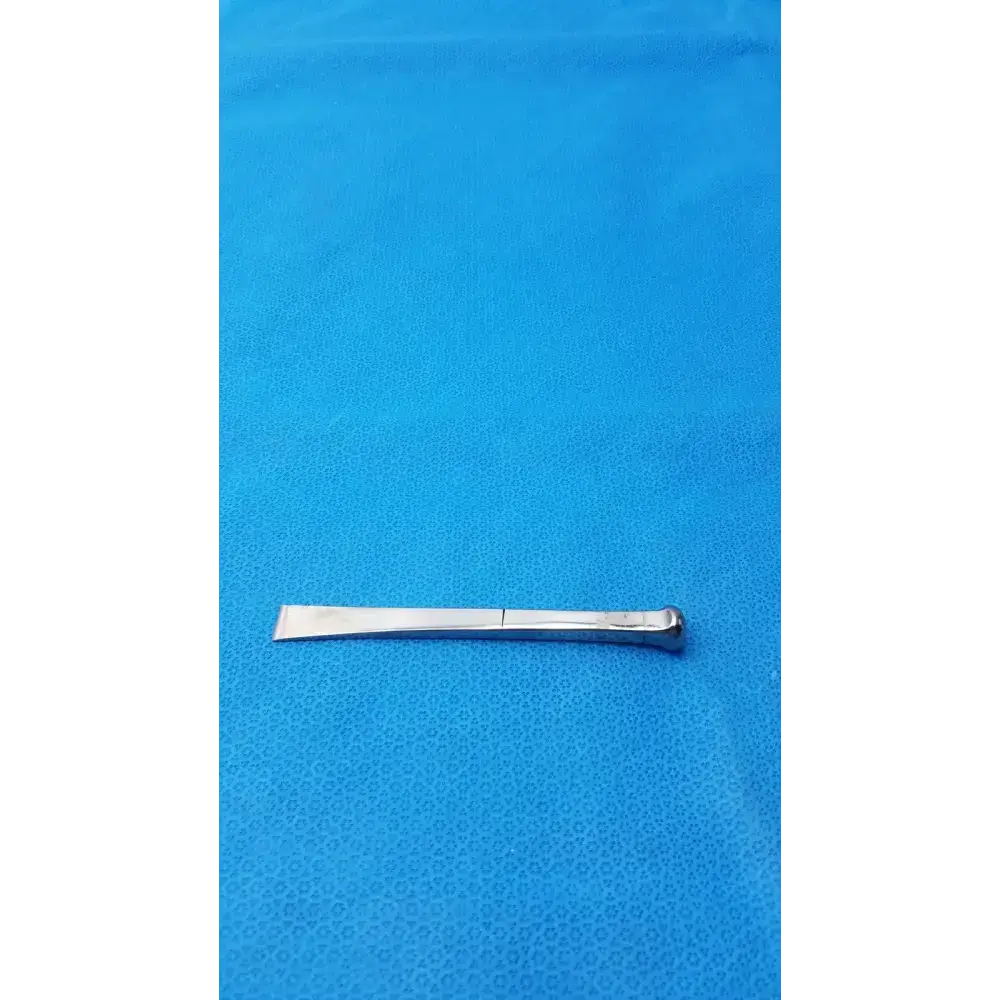 Straight Osteotome Surgical Instrument