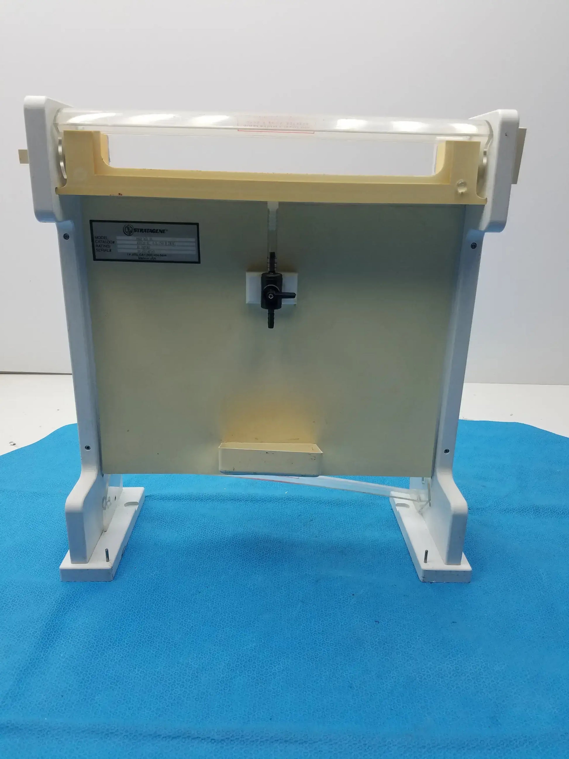 Stratagene Base Ace Sequencer Vertical Electrophoresis Gel Box