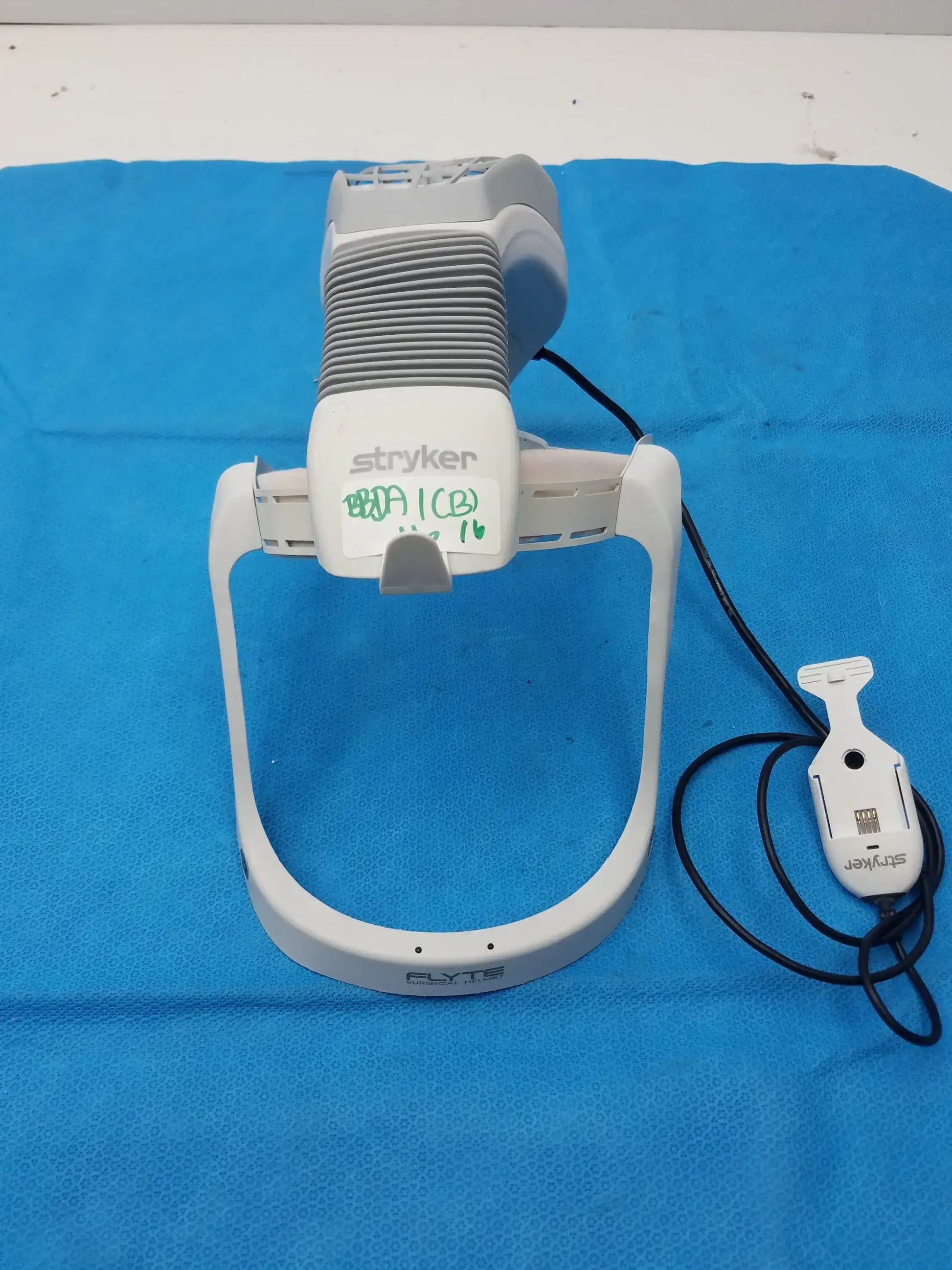 Stryker 408-600 Flyte Surgical Helmet With 408-600-300 Power Cord