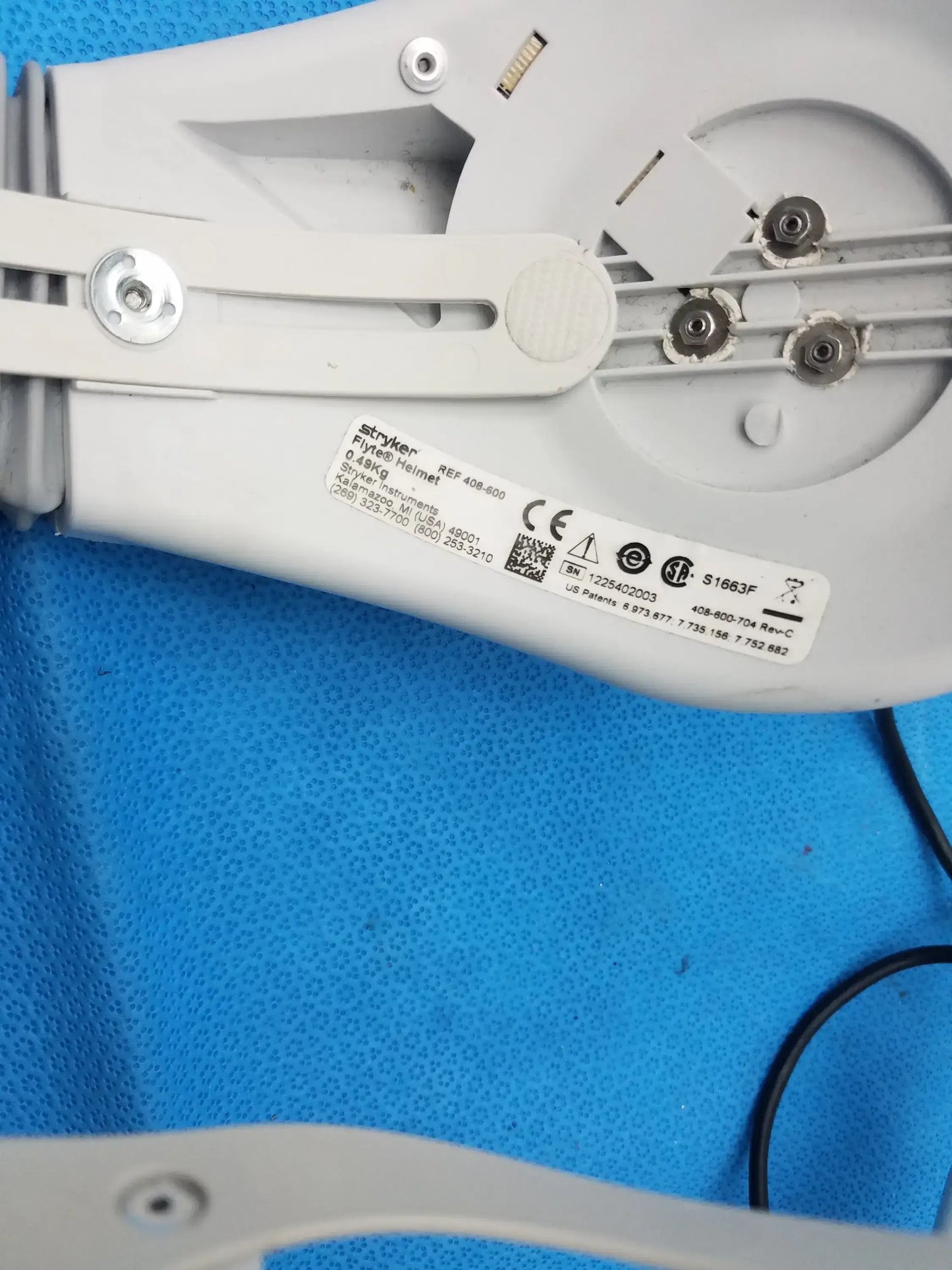 Stryker 408-600 Flyte Surgical Helmet With 408-600-300 Power Cord