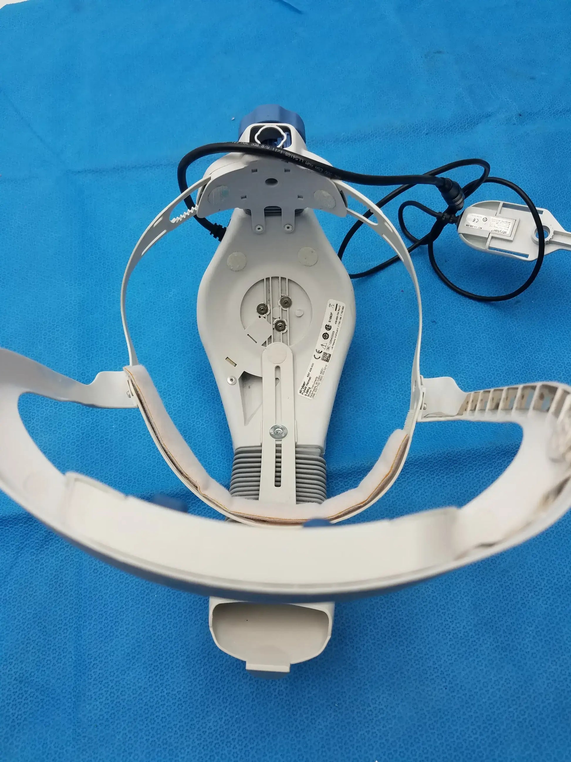 Stryker 408-600 Flyte Surgical Helmet With 408-600-300 Power Cord