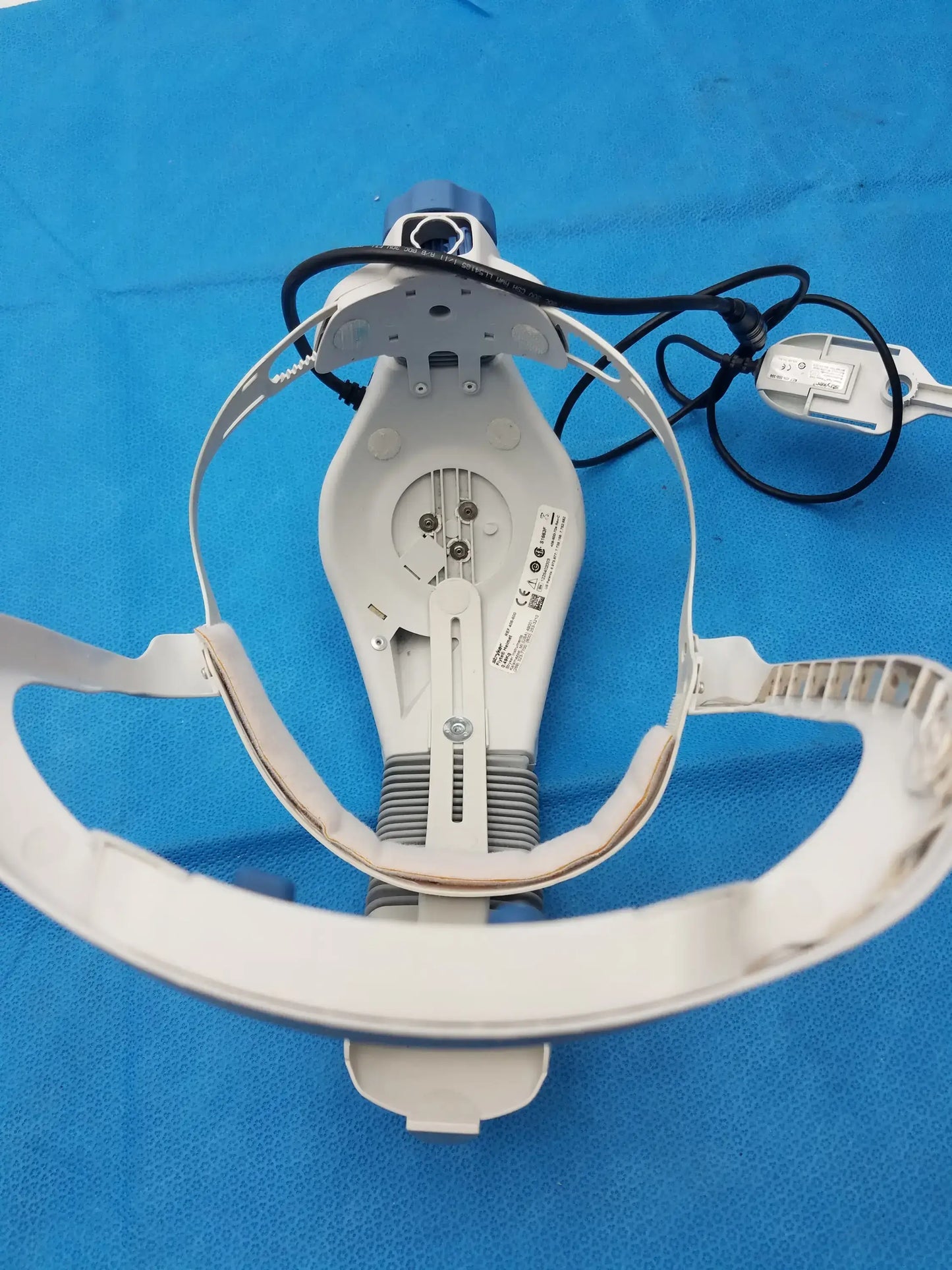 Stryker 408-600 Flyte Surgical Helmet With 408-600-300 Power Cord