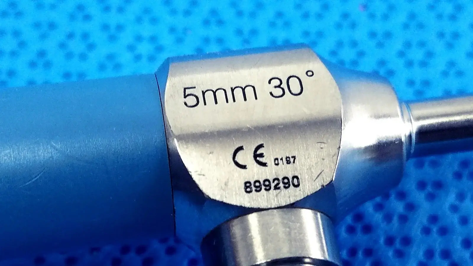 Blue-handled stryker ideal eyes 5mm 30° autoclavable endoscope with metallic angled tip and certification marks for medical equipment reuse