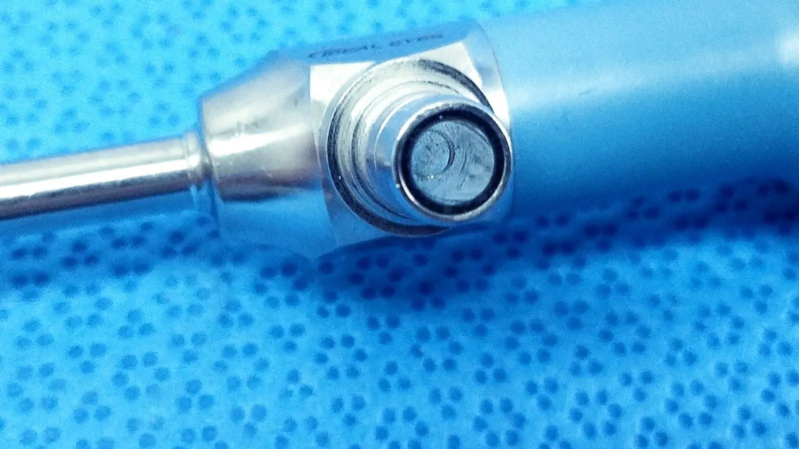 Blue-handled stryker ideal eyes 5mm 30° autoclavable endoscope with metallic hexagonal connector for reuse medical equipment