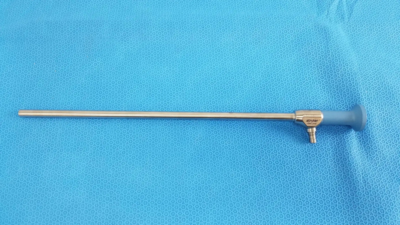 Stryker 502-859-010 Ideal Eyes 10mm 0° Autoclavable Endoscope 953675