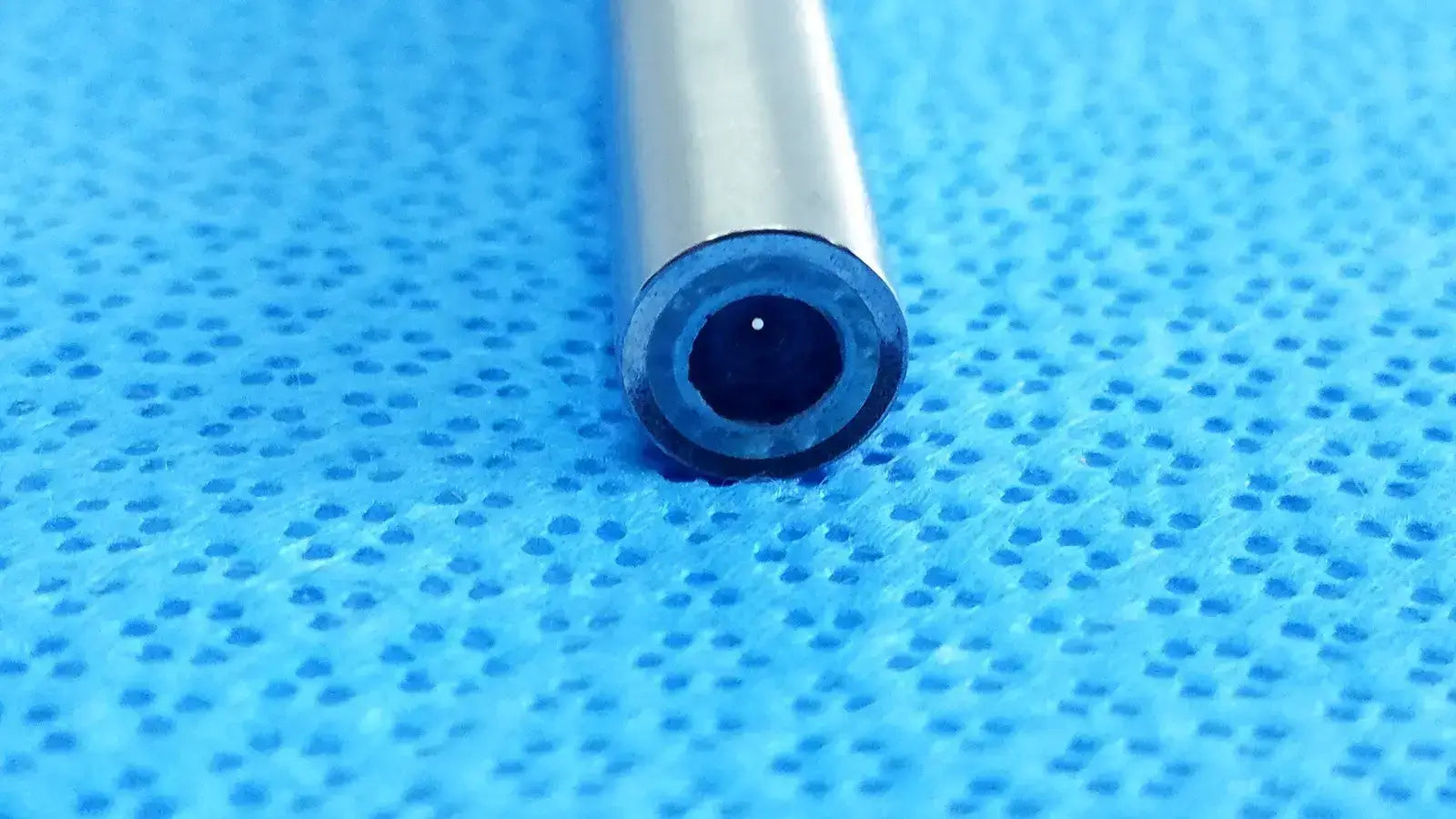 Stryker 502-859-010 Ideal Eyes 10mm 0° Autoclavable Endoscope 988450