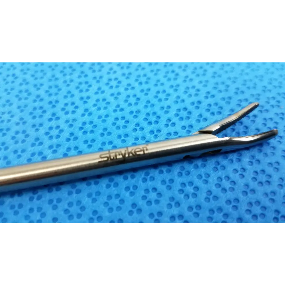 Stryker 5mm Curved Right Surgical Stainless Steel Needle Holder